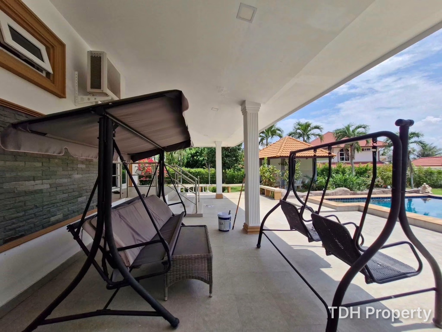 4 Bedroom Pool Villa for Sale and Rent