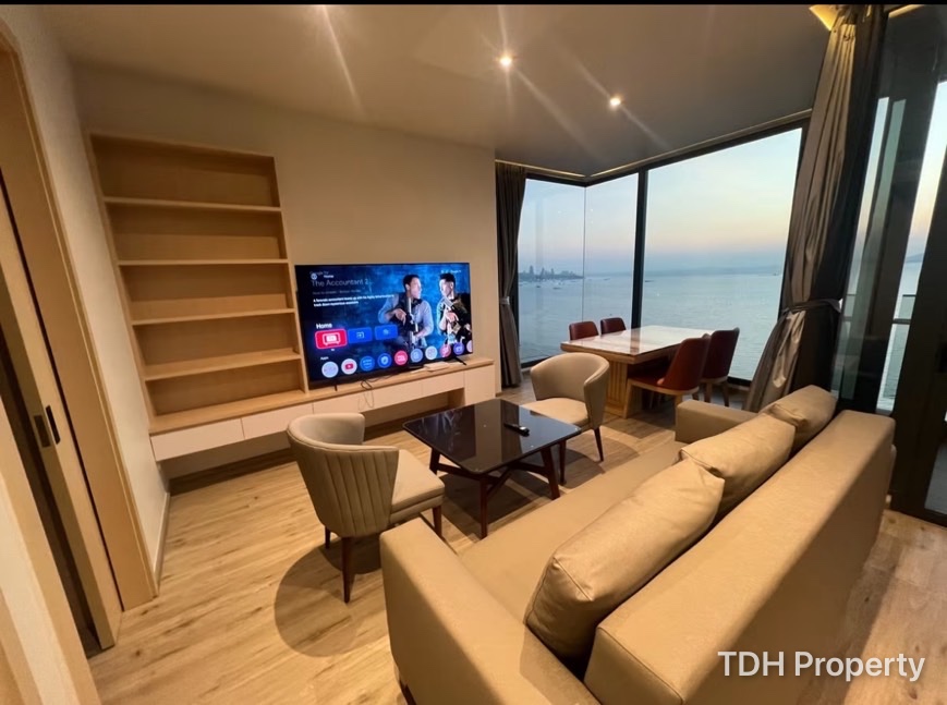 2 Bedroom Condo for rent at Arom Wongamat With Private Elevator