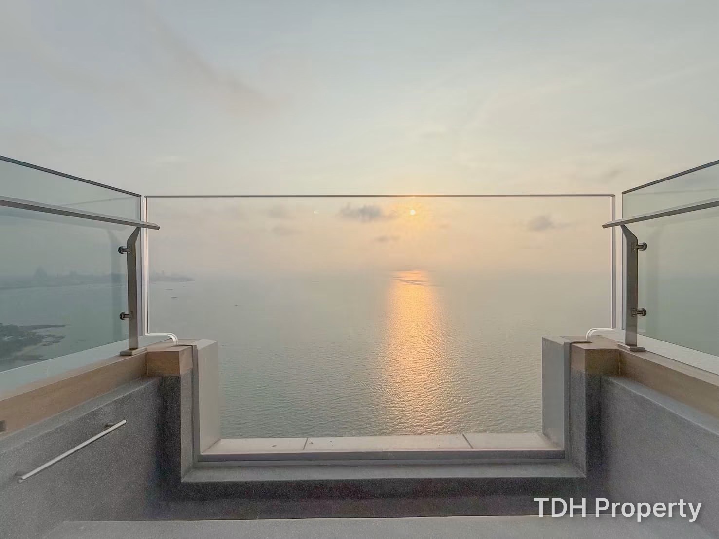 1Bedroom Condo For Rent At Aron Wong Amat