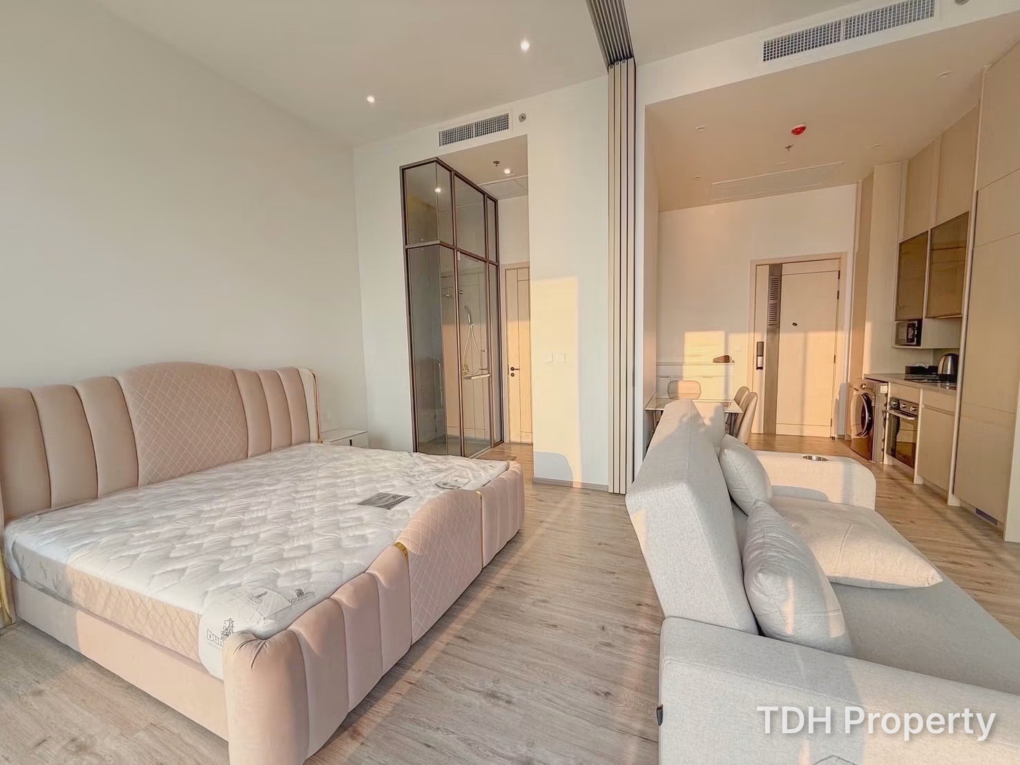 1Bedroom Condo For Rent At Aron Wong Amat