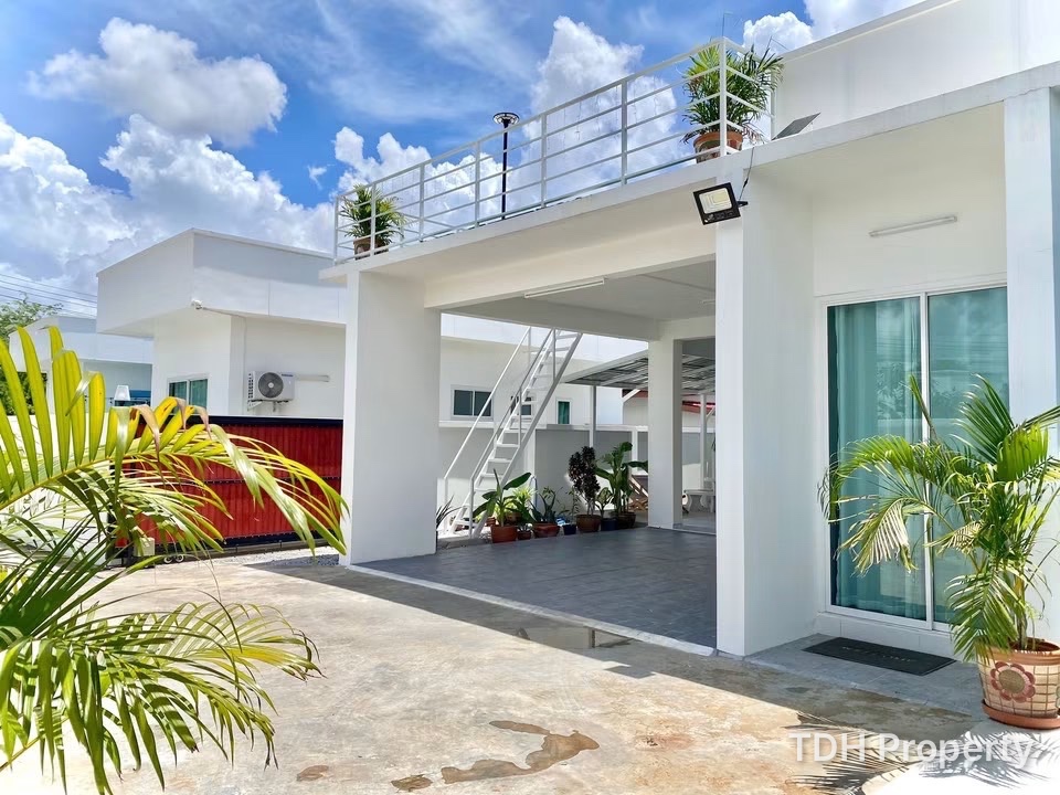 3 Bedroom Pool Villa For Rent and Sale  near Regent International School