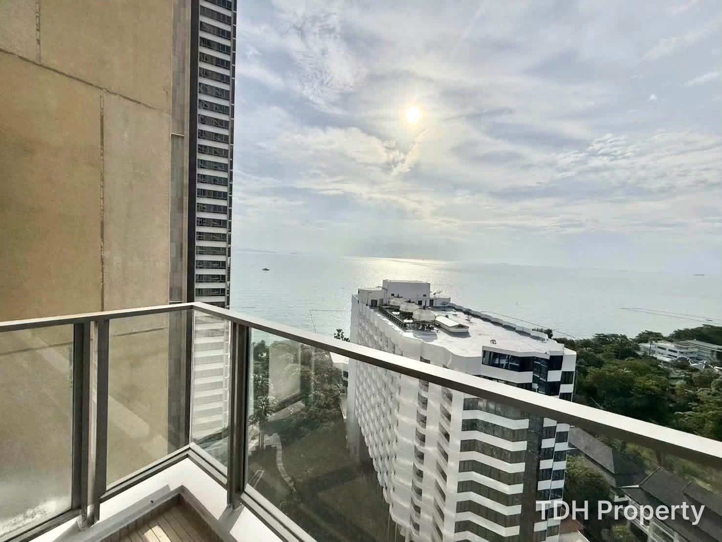 3Bedroom Condo For Rent in Pratumnak Pattaya