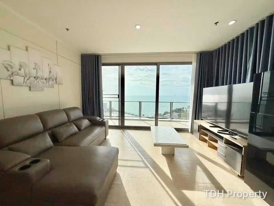 3Bedroom Condo For Rent in Pratumnak Pattaya