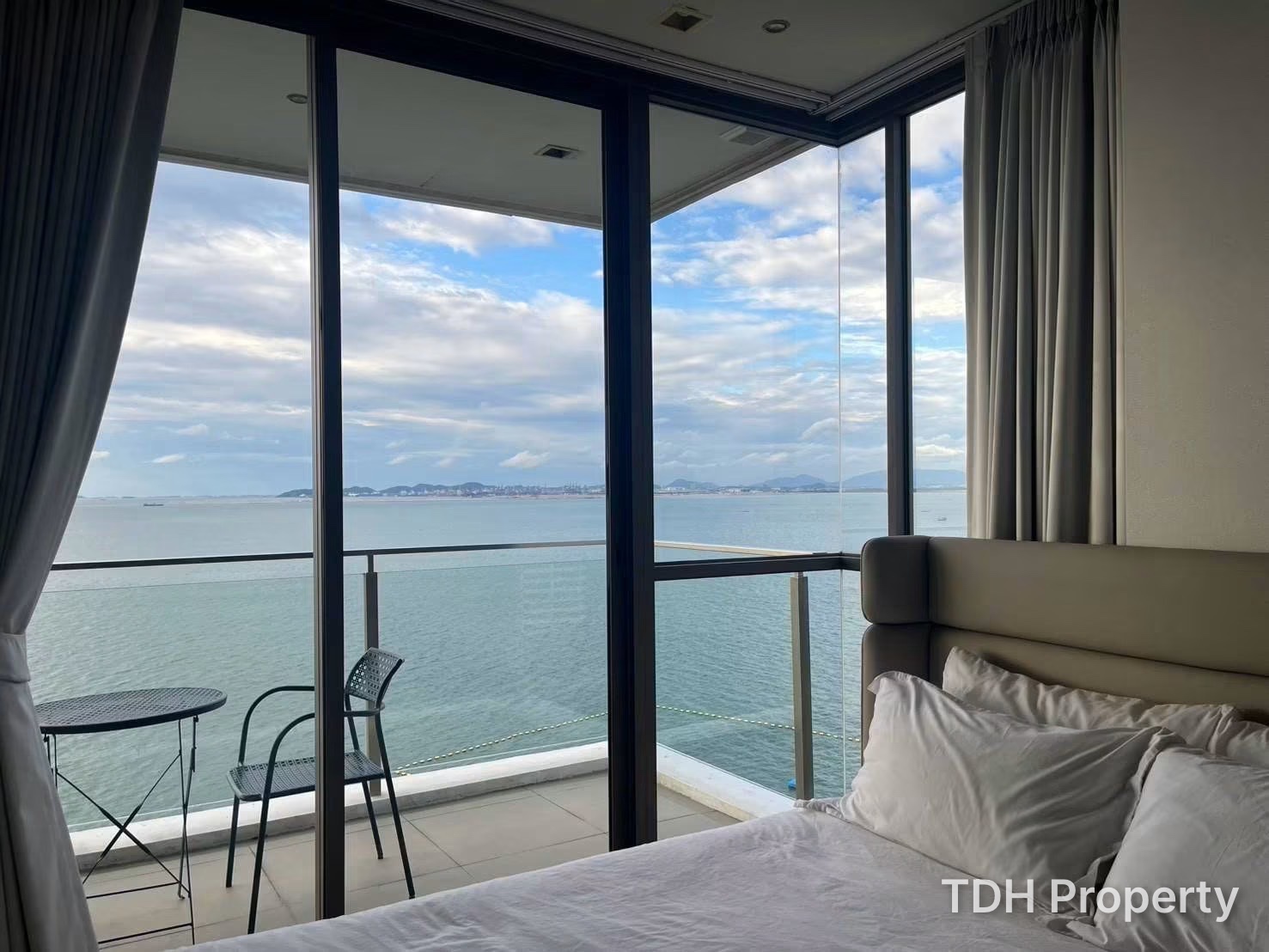 2 Bedroom Condo For Rent at Baan Plai Had