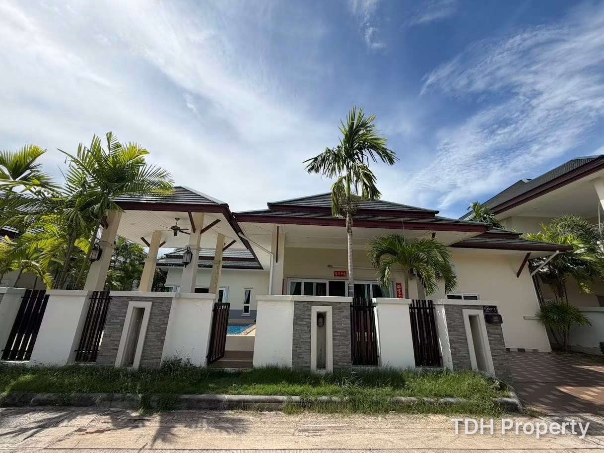 4 Bedroom Bann Dusit Pattaya hill  house for rent