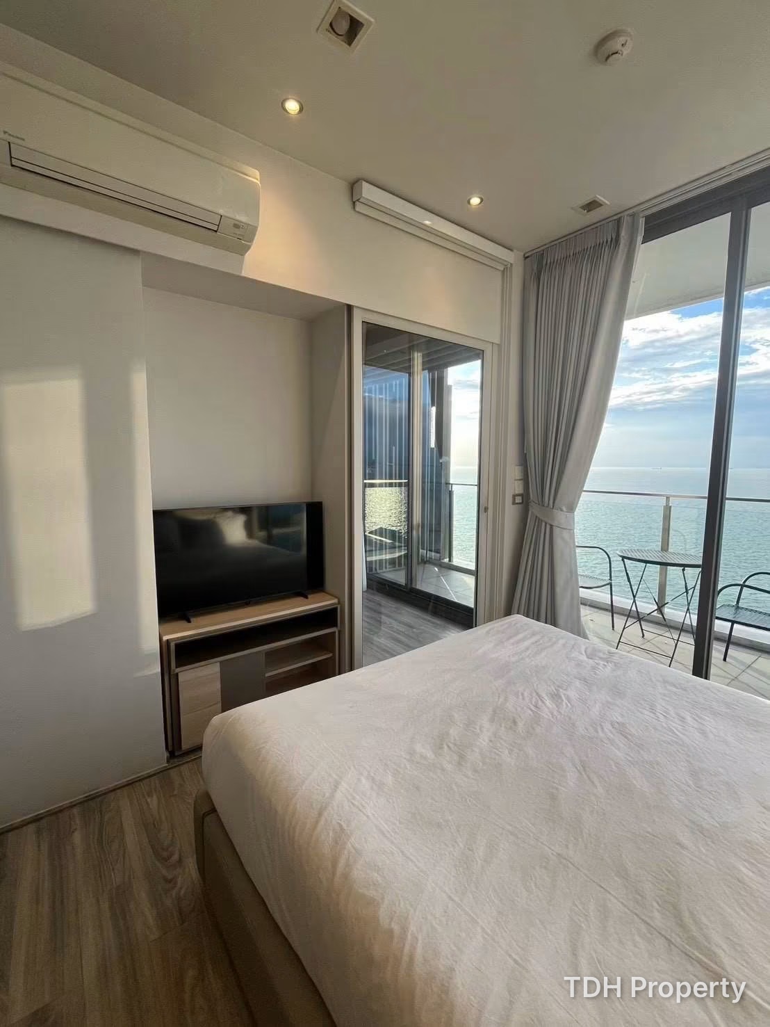 2 Bedroom Condo For Rent at Baan Plai Had