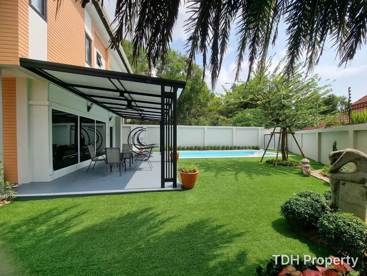 3 Bedroom Pool Villa For Rent at Patta Village Pattaya
