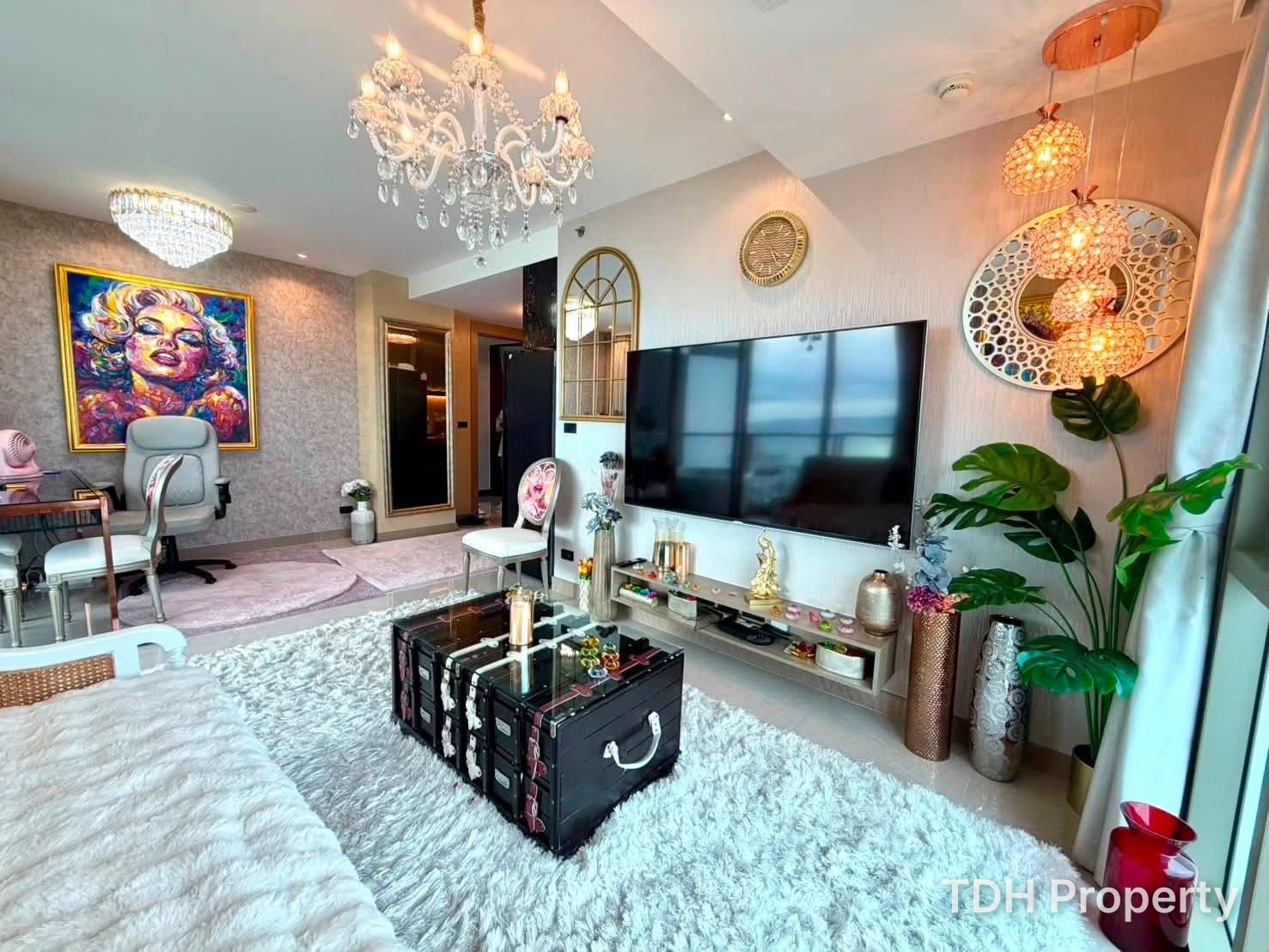 2 Bedroom Condo For Rent at Riviera Ocean Drive Pattaya