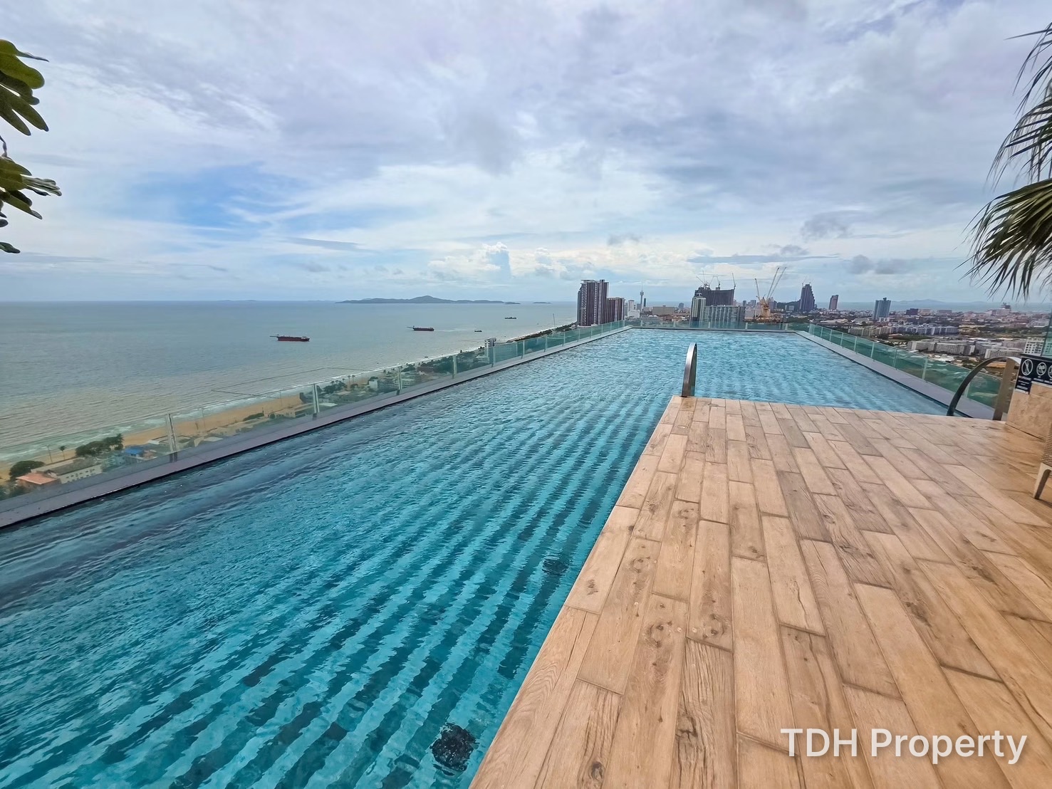1 Bedroom The Riviera Jomtien For Rent