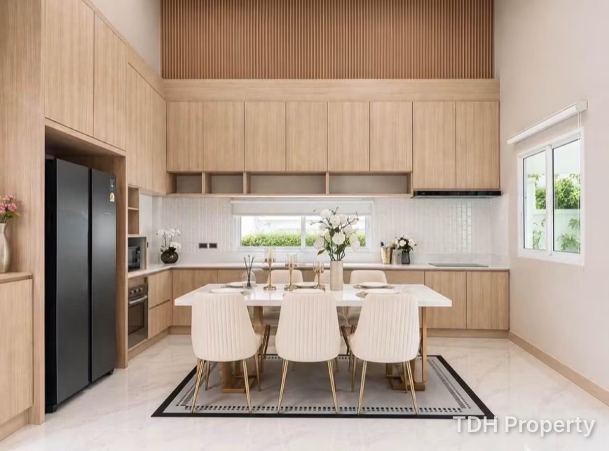 3 Bedroom Pool Vliia For Rent Near Tarapattana International School