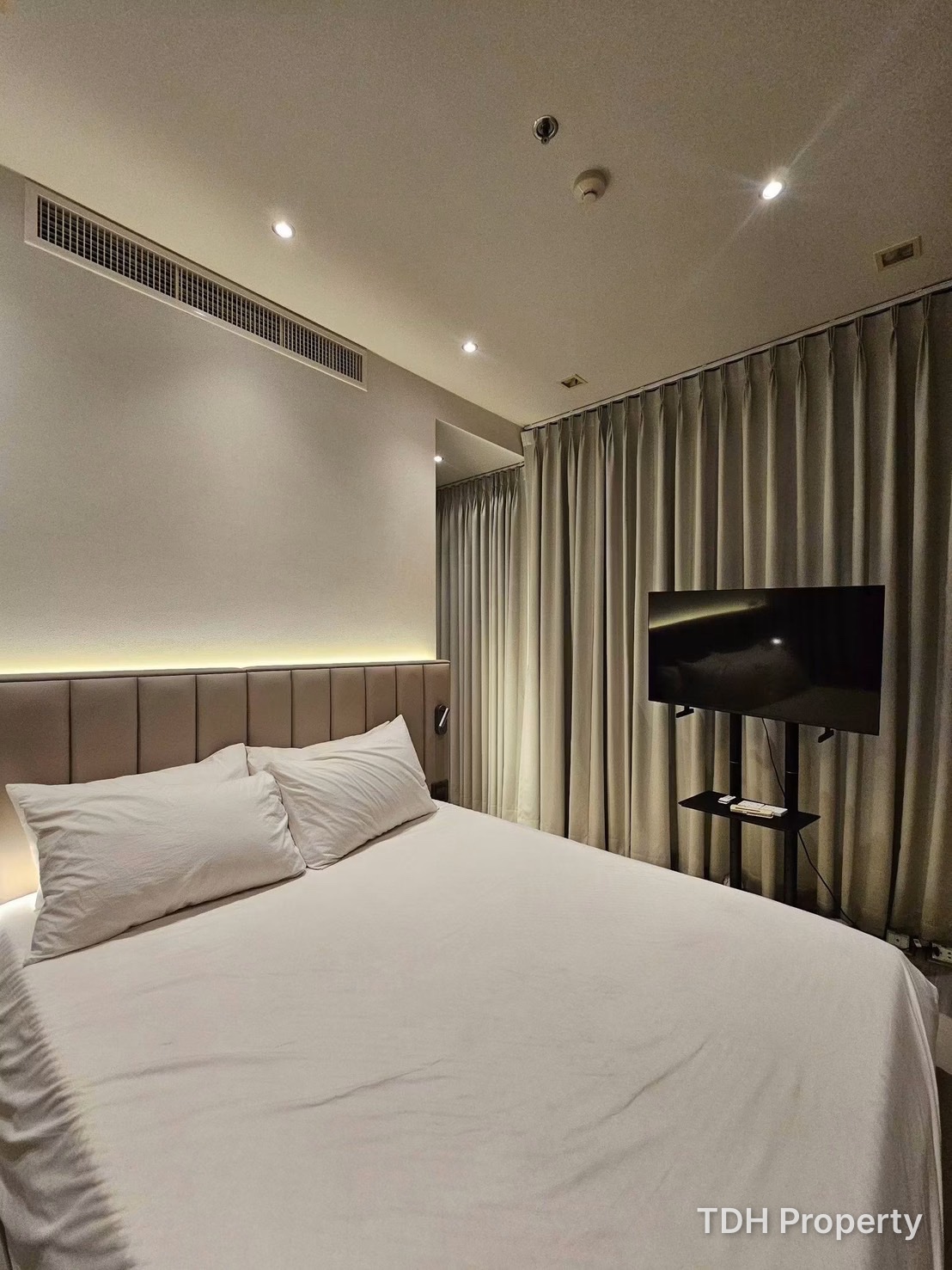 2 Bedroom Condo For Rent at Baan Plai Had