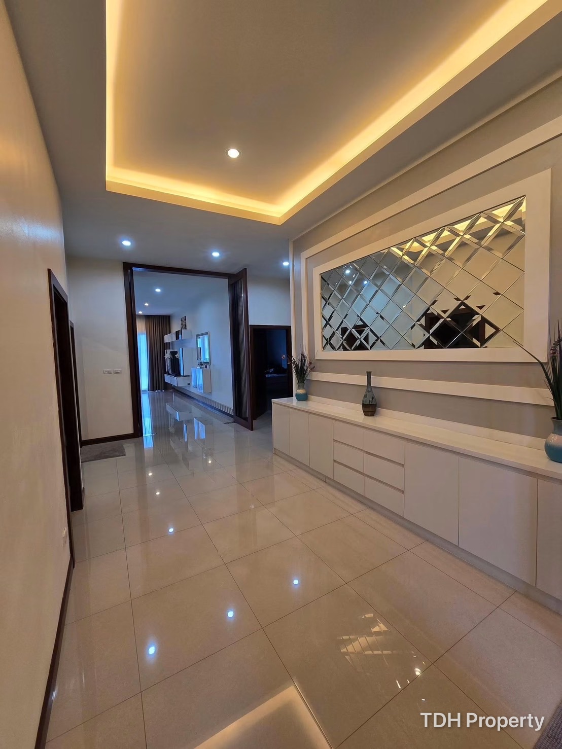 3 Bedroom Pool Villa for Rent, GardenVille 1 Village, Huai Yai