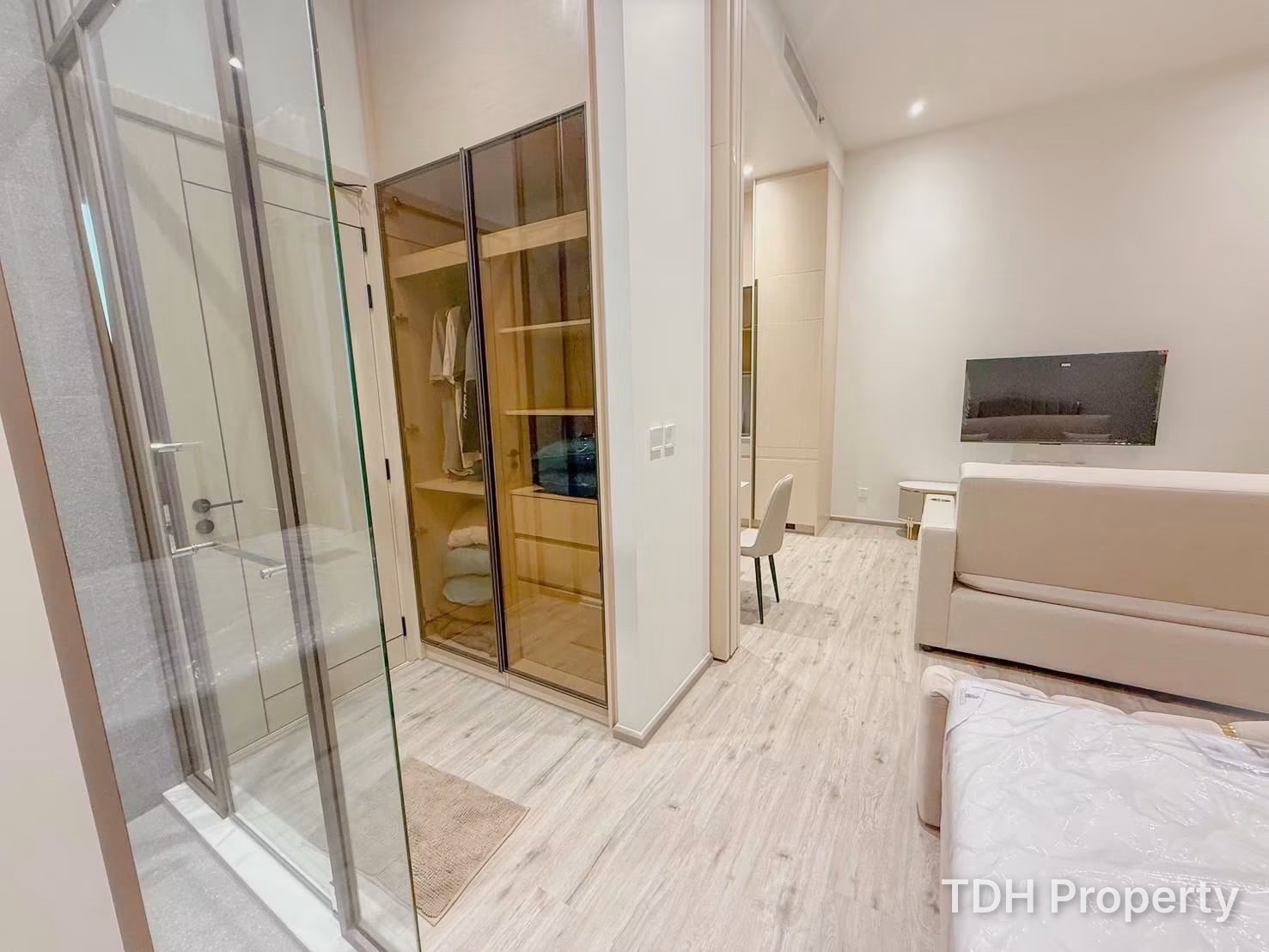 1Bedroom Condo For Rent At Aron Wong Amat
