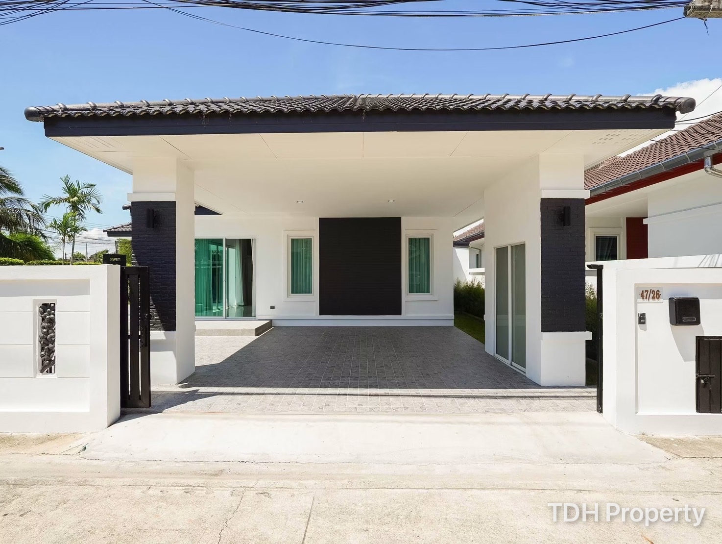 3Bedroom House For Rent Corner House with Private Swimming Pool – Garden View 2