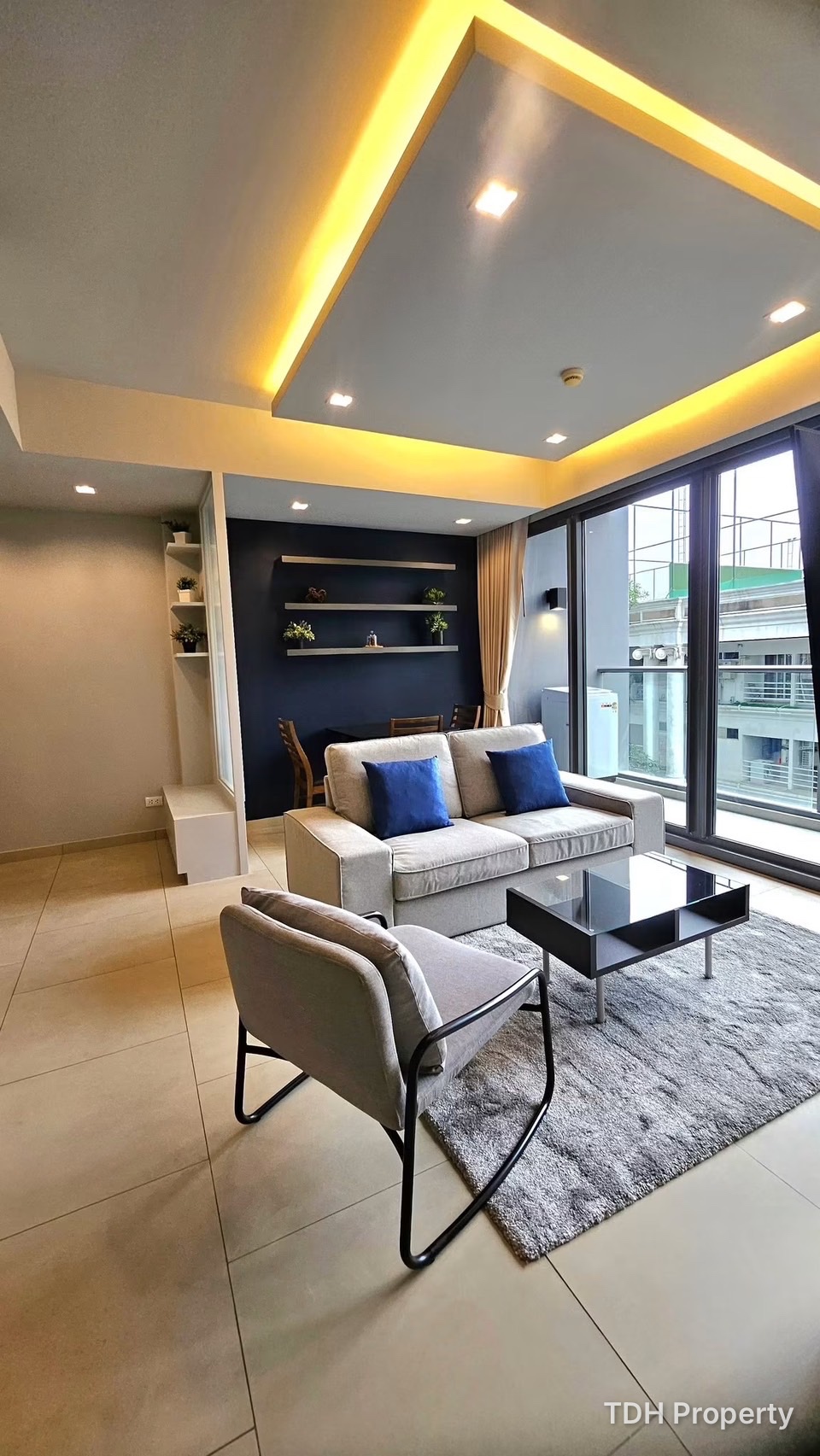 1 BEDROOM FOR SALE AND RENT