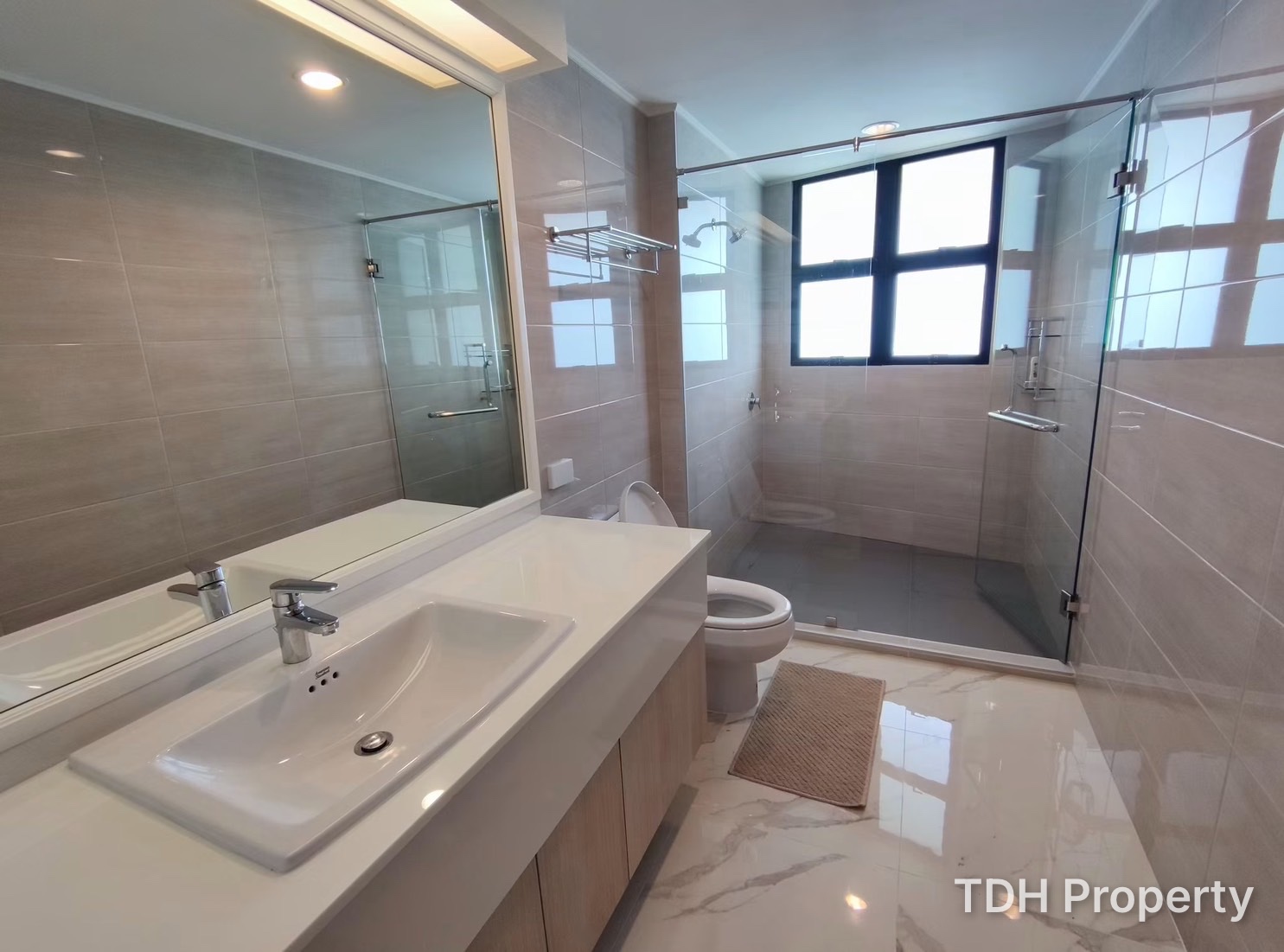 4 Bedroom Condo For Rent at Pratumnak Hill
