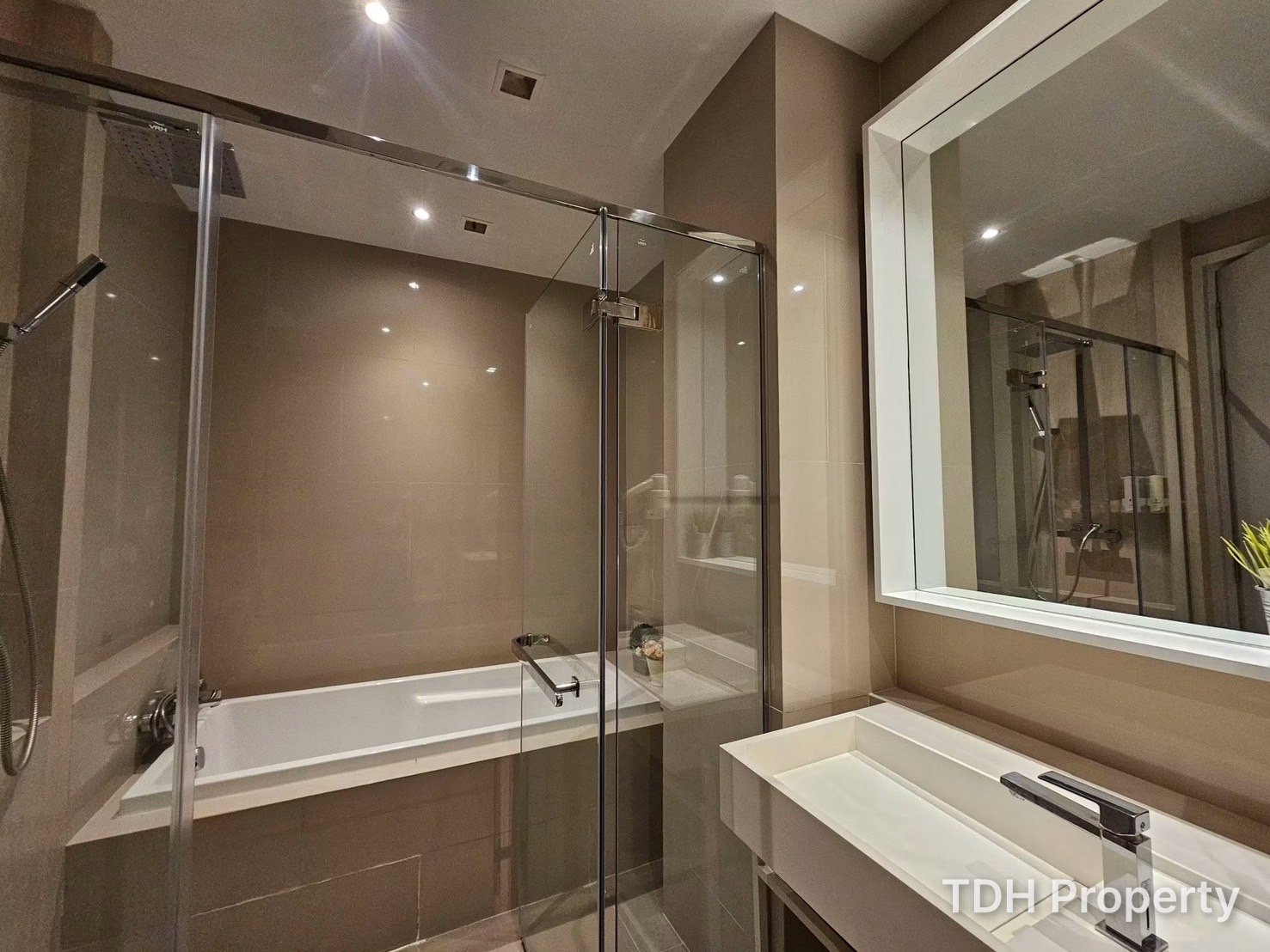 2 Bedroom Condo For Rent at Baan Plai Had