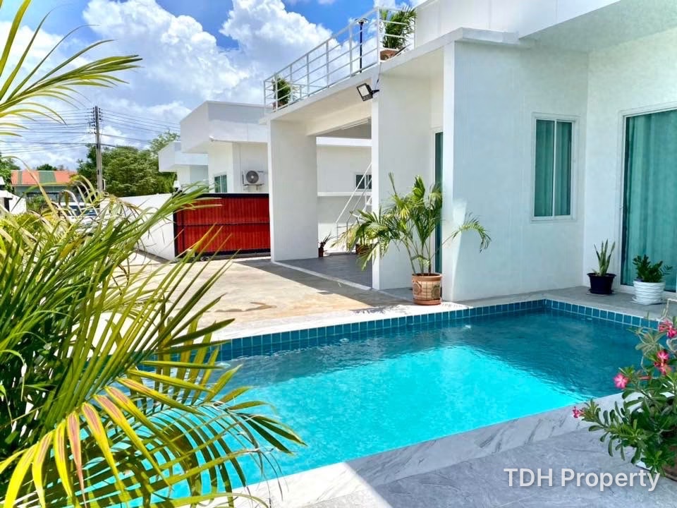 3 Bedroom Pool Villa For Rent and Sale  near Regent International School
