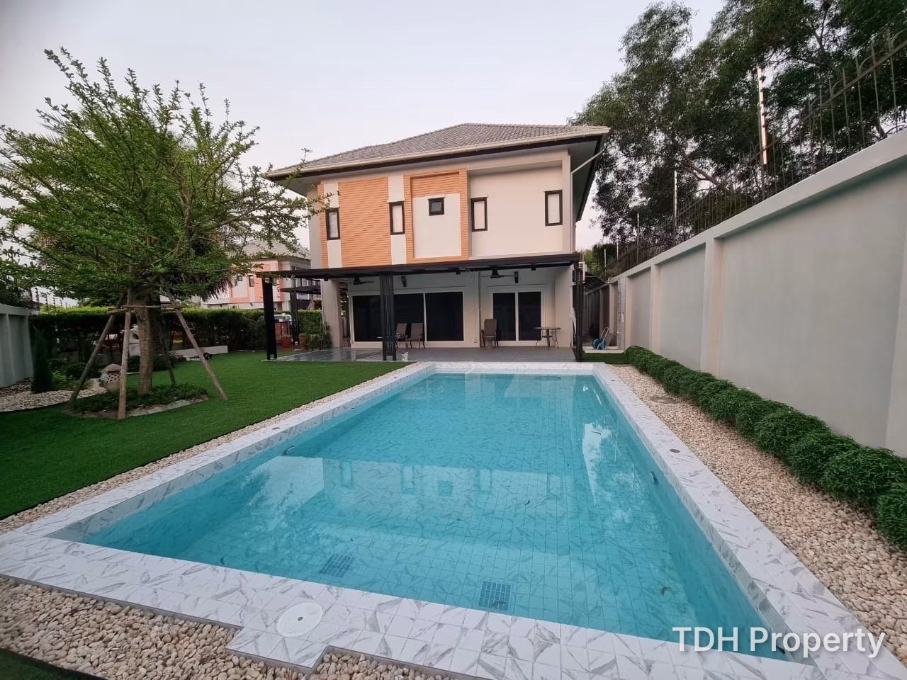 3 Bedroom Pool Villa For Rent at Patta Village Pattaya
