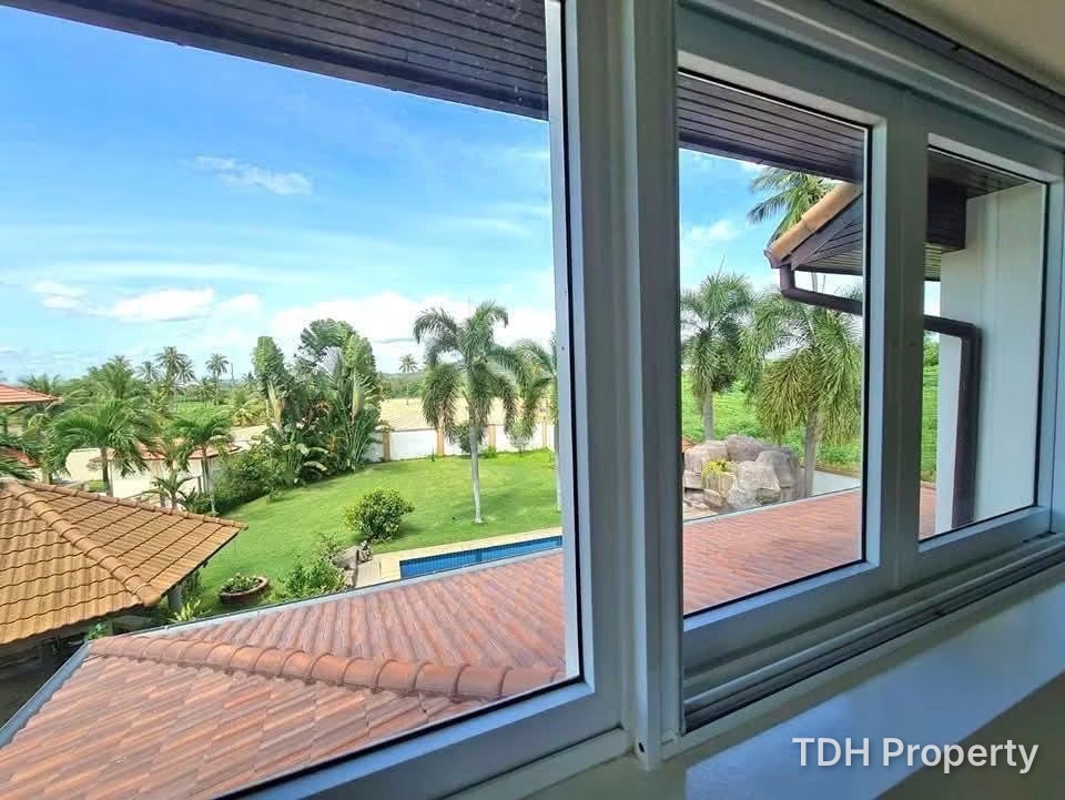 4 Bedroom Pool Villa for Sale and Rent