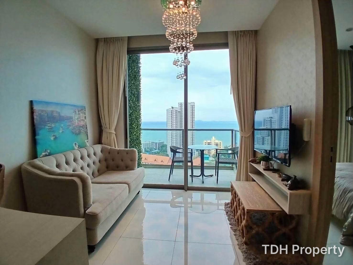 1Bedroom Condo for Sale at The Riviera Wongamat Beach