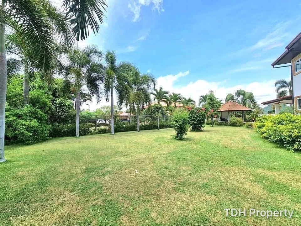 4 Bedroom Pool Villa for Sale and Rent