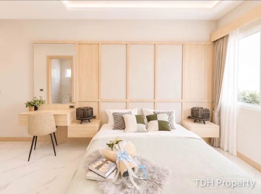 3 Bedroom Pool Vliia For Rent Near Tarapattana International School