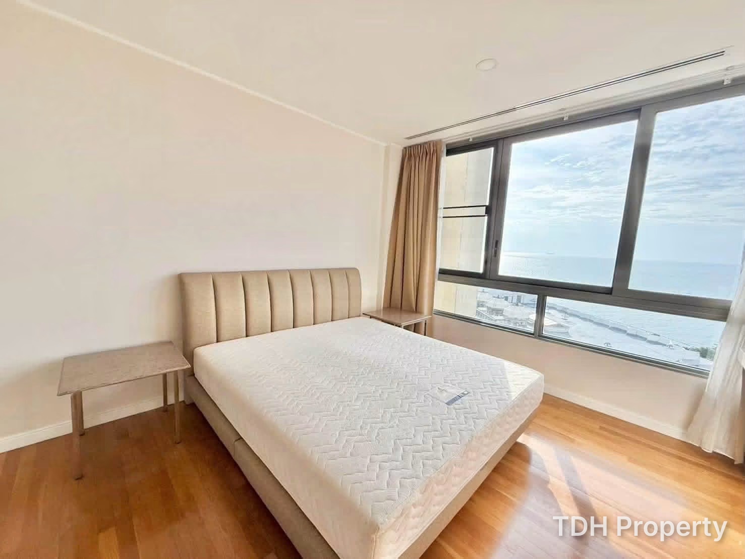3Bedroom Condo For Rent in Pratumnak Pattaya