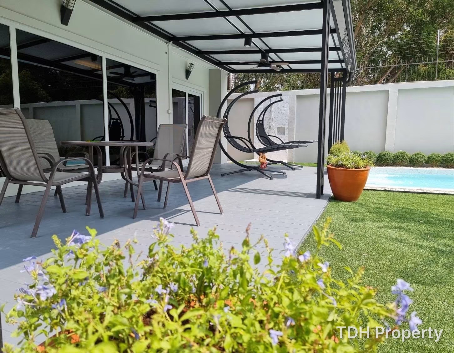 3 Bedroom Pool Villa For Rent at Patta Village Pattaya