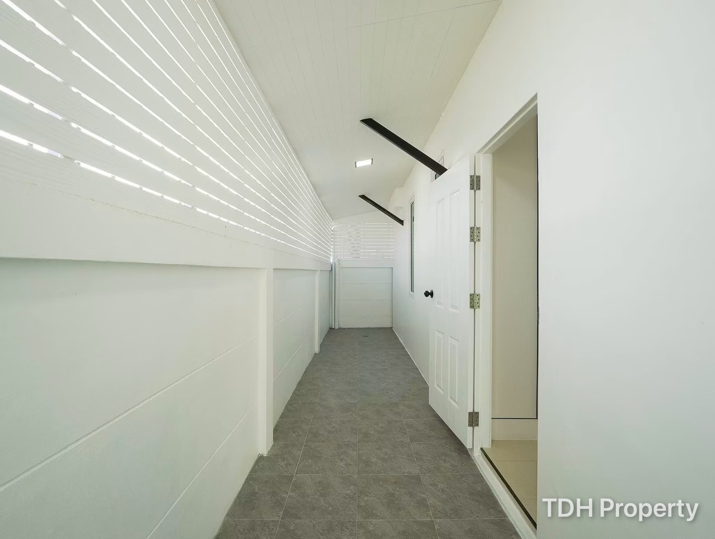 3Bedroom House For Rent Corner House with Private Swimming Pool – Garden View 2