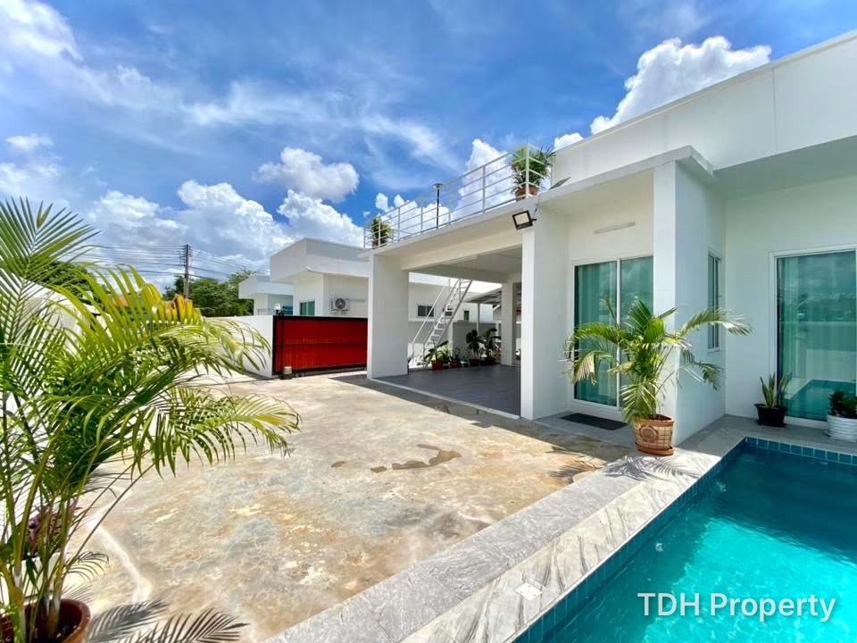 3 Bedroom Pool Villa For Rent and Sale  near Regent International School