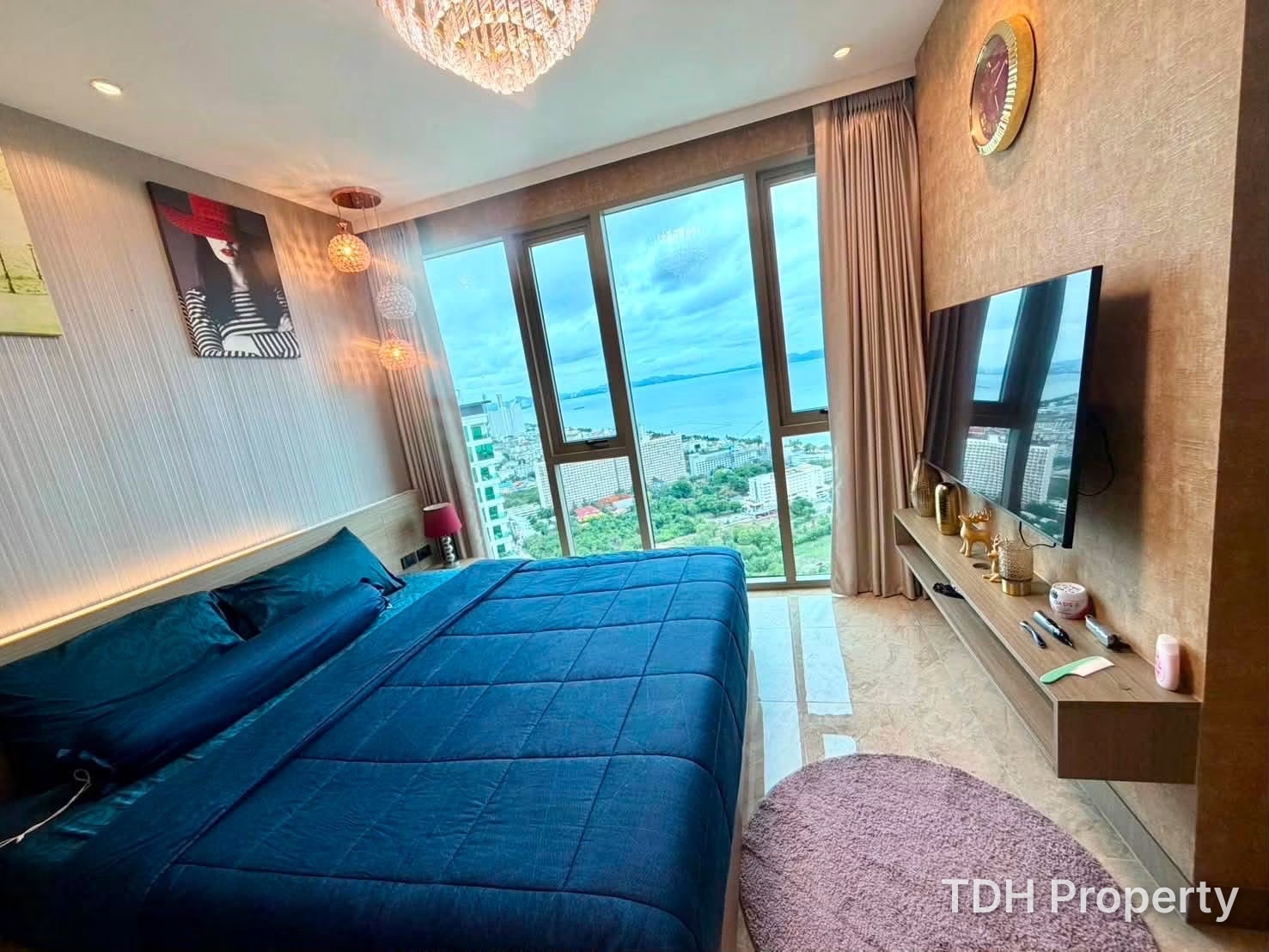 2 Bedroom Condo For Rent at Riviera Ocean Drive Pattaya