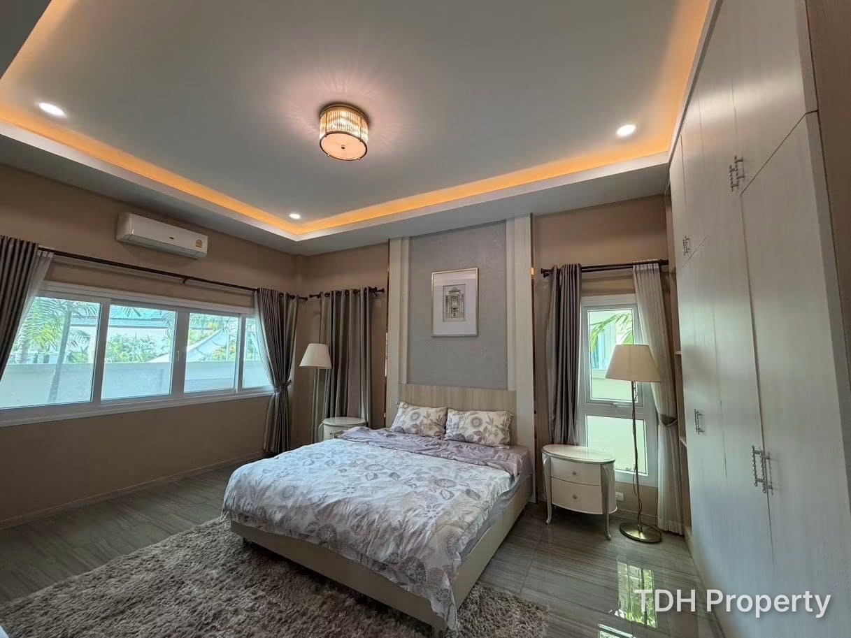 4 Bedroom Bann Dusit Pattaya hill  house for rent