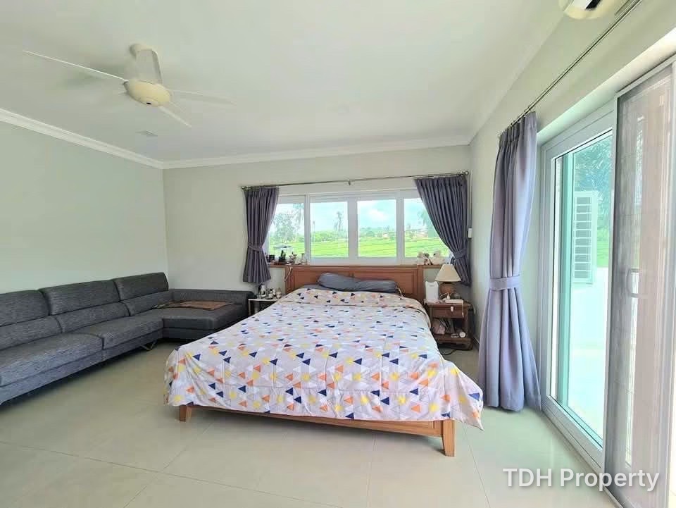4 Bedroom Pool Villa for Sale and Rent