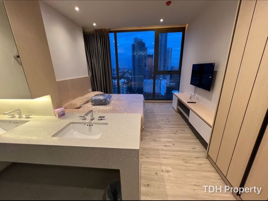 2 Bedroom Condo for rent at Arom Wongamat With Private Elevator