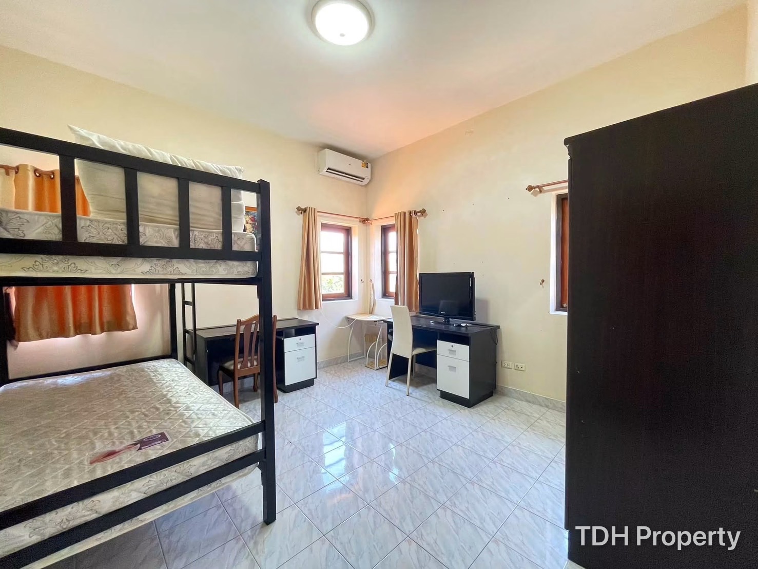 4 Bedroom House for Sale and Rent in South Pattaya